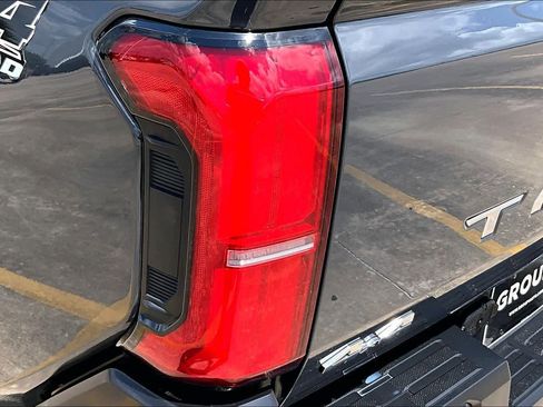 Used 2025 Toyota Tacoma SR image 28