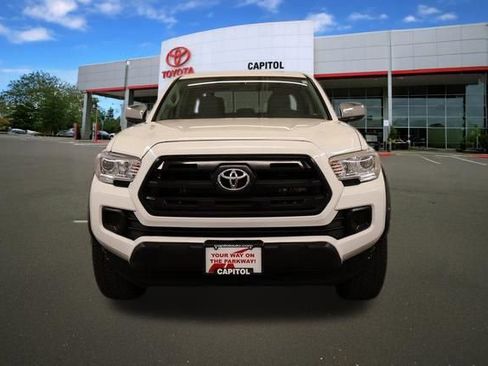 Used 2016 Toyota Tacoma SR RWD image 6