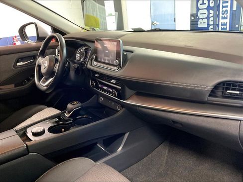 Used 2023 Nissan Rogue SV AWD/4WD image 14