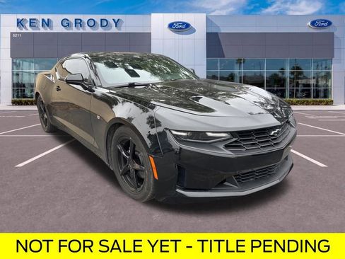 Used 2020 Chevrolet Camaro LT RWD image 1