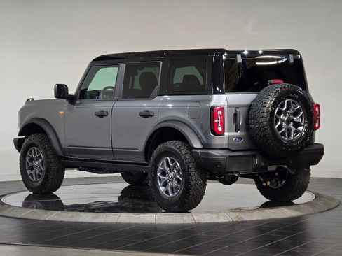 New 2025 Ford Bronco Badlands image 7