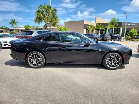 Used 2026 Dodge Charger Scat Pack AWD/4WD image 4