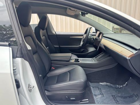 Used 2023 Tesla Model 3 Standard Range RWD image 17
