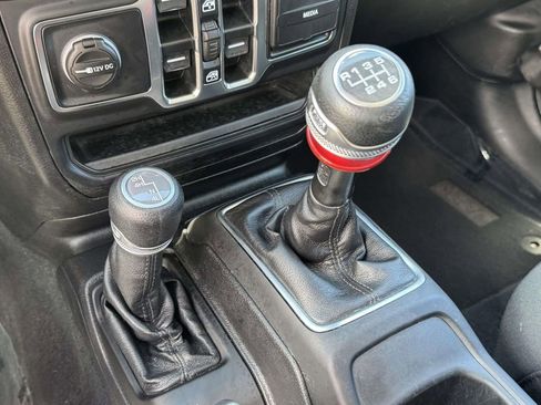 Used 2020 Jeep Gladiator Sport w/ Quick Order Package 23S AWD/4WD image 21