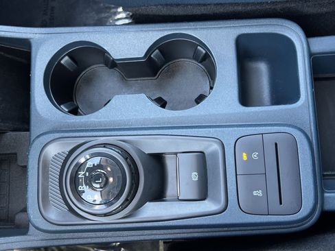 Certified 2025 Ford Maverick Lariat w/ 4K Tow Package image 22