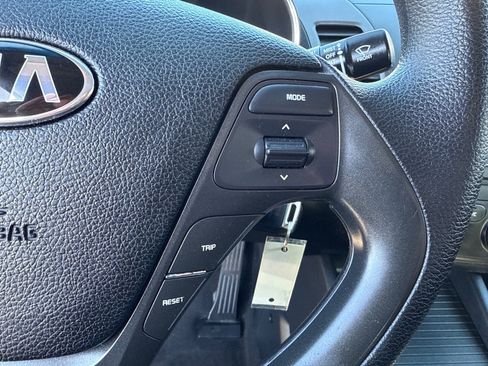 Used 2016 Kia Forte LX image 24