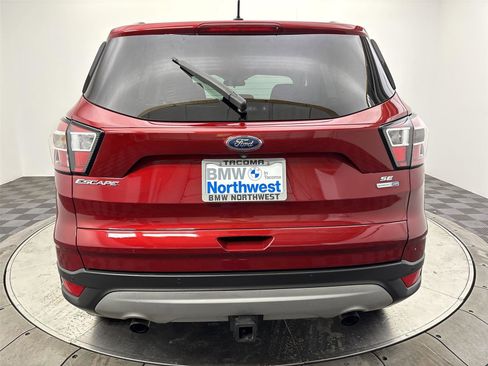 Used 2017 Ford Escape SE w/ Equipment Group 201A image 15