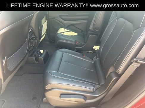 Used 2025 Jeep Grand Cherokee L Limited w/ Luxury Tech Group II AWD/4WD image 45