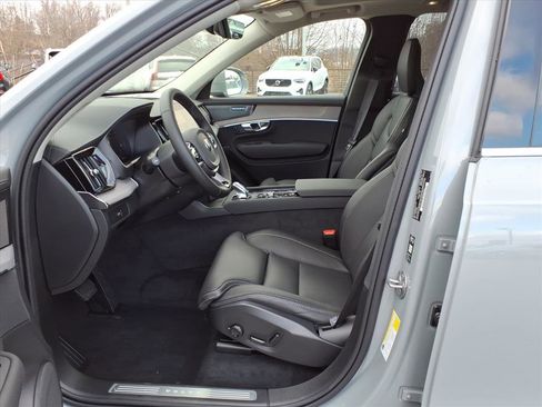 New 2026 Volvo XC90 B6 Ultra w/ Protection Package AWD/4WD image 9