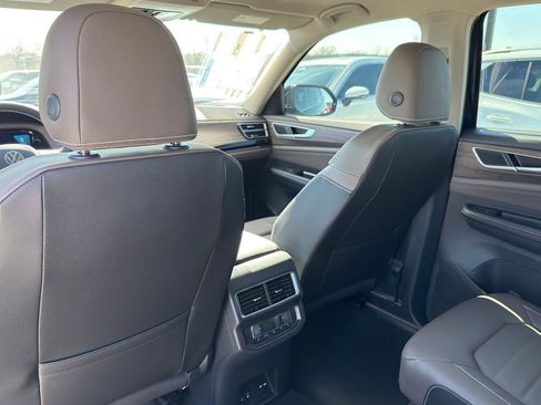 New 2026 Volkswagen Atlas SEL image 31
