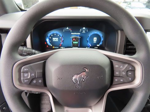 New 2025 Ford Bronco 4-Door image 10