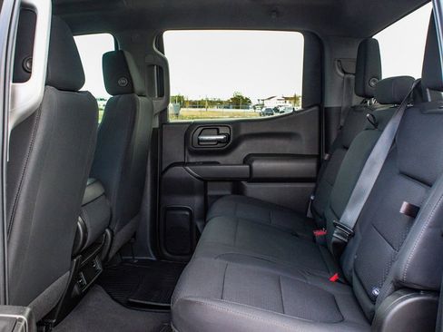 Used 2022 Chevrolet Silverado 1500 Custom Trail Boss AWD/4WD image 32