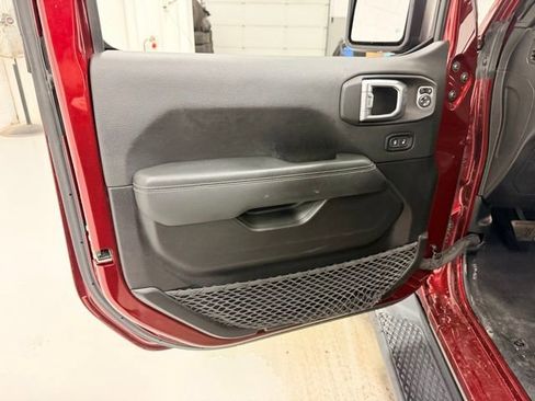 Used 2021 Jeep Gladiator Overland w/ Popular Equipment Package image 19