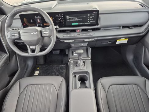 New 2027 Kia Seltos X-Line S w/ X-Line S Premium Package AWD/4WD image 13