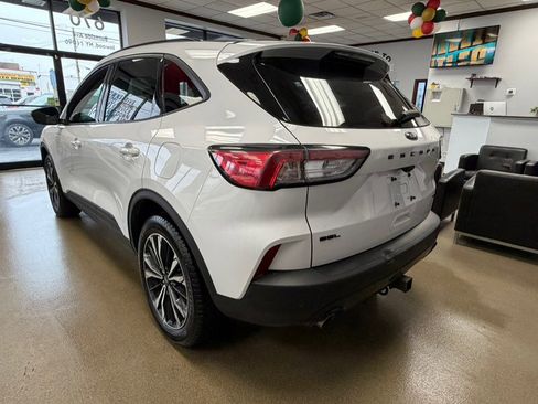 Used 2021 Ford Escape SEL w/ SEL Stealth AWD Package image 9