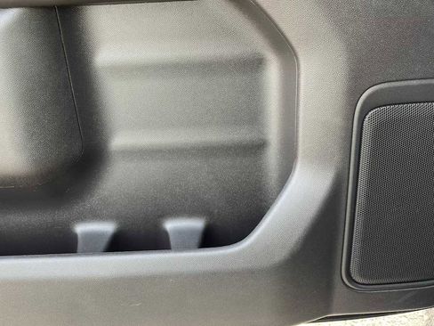 Used 2023 Chevrolet Silverado 1500 Custom AWD/4WD image 12