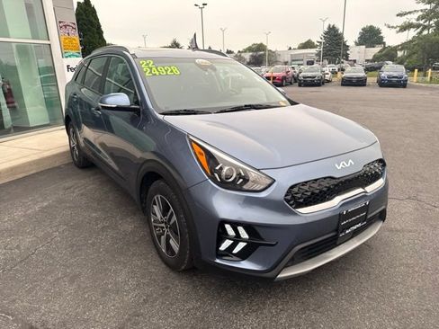 Certified 2022 Kia Niro EX Premium FWD image 9
