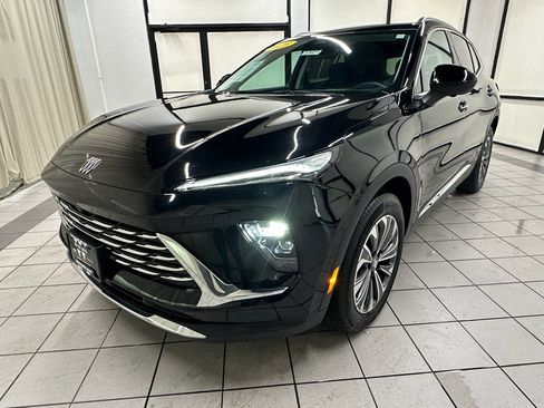 Used 2025 Buick Envision Preferred image 10