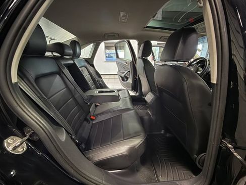 Used 2024 Volkswagen Jetta SE image 13