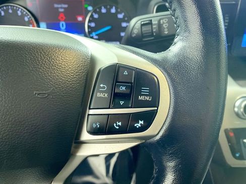 Used 2022 Ford Explorer XLT w/ Equipment Group 202A image 13