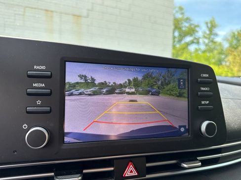 Used 2023 Hyundai Elantra SEL FWD image 30