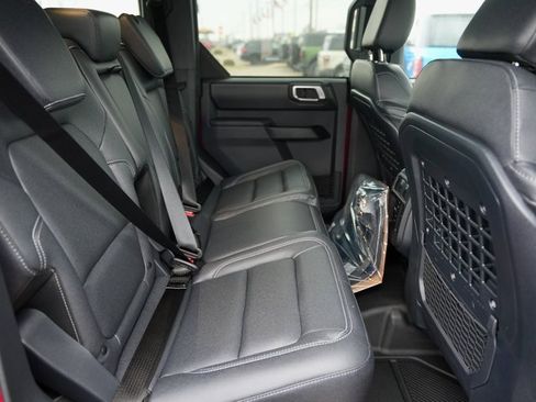 New 2025 Ford Bronco Badlands image 10