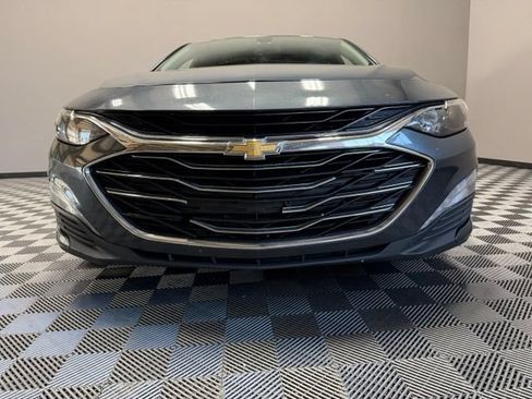 Used 2020 Chevrolet Malibu LT FWD image 3