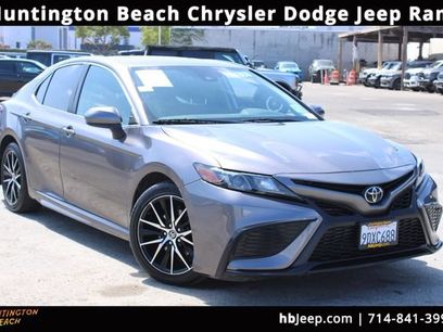 Used 2021 Toyota Camry SE w/ Carpet Mat Package (TMS)