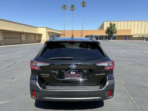 Used 2022 Subaru Outback Premium AWD/4WD image 7