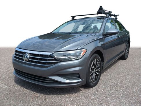 Used 2019 Volkswagen Jetta SE FWD image 1