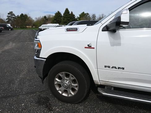 Used 2022 RAM 2500 Laramie AWD/4WD image 12