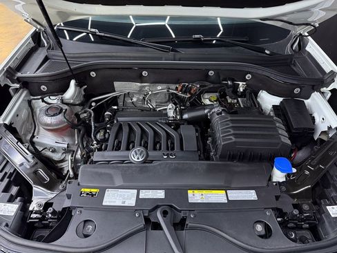 Used 2022 Volkswagen Atlas Cross Sport SE image 29