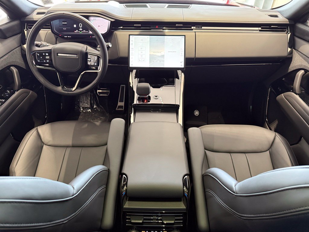 New 2025 Land Rover Range Rover Sport Dynamic SE AWD/4WD image 17