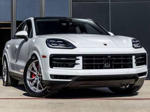 New 2026 Porsche Cayenne S image 9