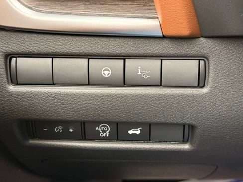 New 2026 Nissan Rogue Platinum w/ Tech Package AWD/4WD image 32