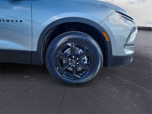 New 2025 Chevrolet Blazer LT w/ Convenience Package image 9