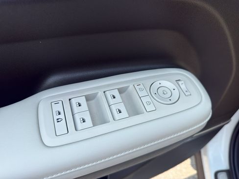 Used 2025 Hyundai Santa Fe Calligraphy AWD/4WD image 12