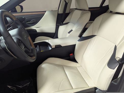 Used 2025 Lexus ES 350 Ultra Luxury FWD image 17