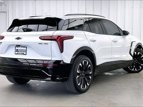 Certified 2024 Chevrolet Blazer EV RS AWD/4WD image 12