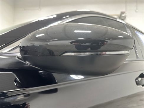 Used 2025 Honda Accord Touring image 12