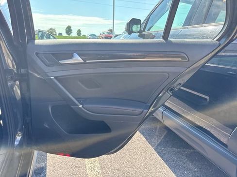 Used 2016 Volkswagen GTI SE w/ Lighting Package (SEL) FWD image 16