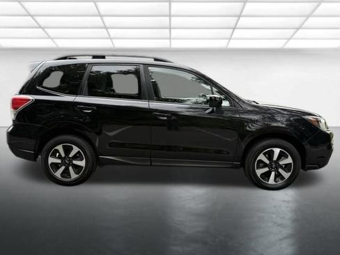 Used 2018 Subaru Forester 2.5i Premium AWD/4WD image 7