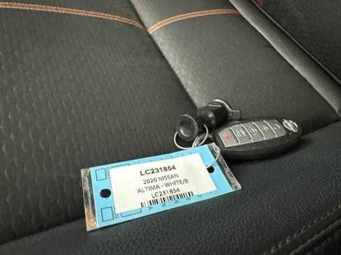 Used 2020 Nissan Altima 2.5 SR w/ Premium Package FWD image 32