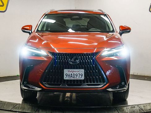 Certified 2024 Lexus NX 250 FWD w/ Premium Package image 7