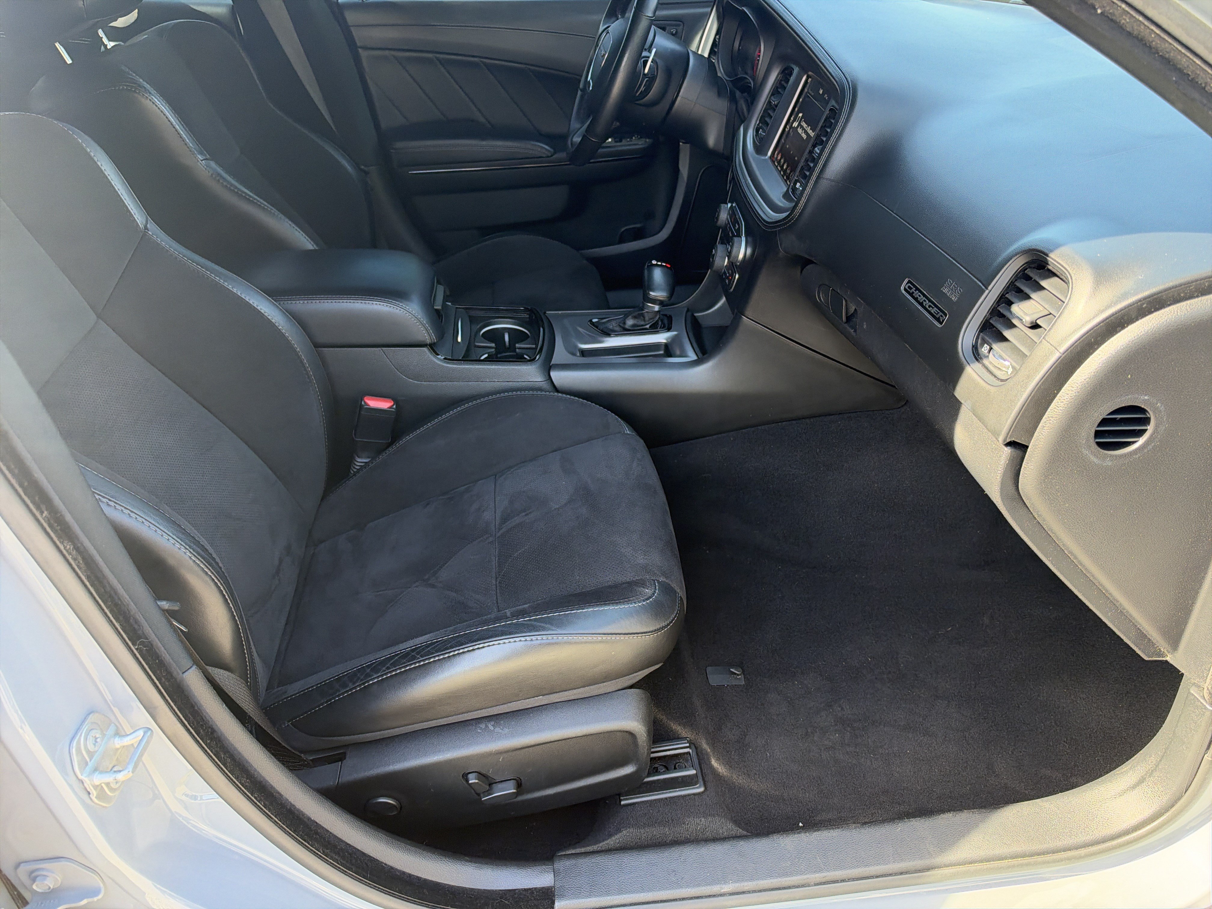 Used 2022 Dodge Charger GT w/ Plus Group RWD image 16