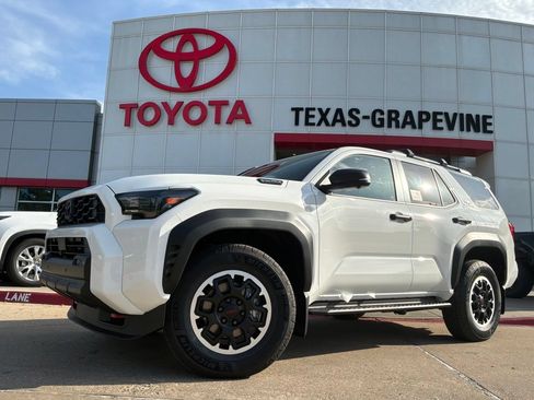 New 2026 Toyota 4Runner TRD Off-Road Premium AWD/4WD image 2