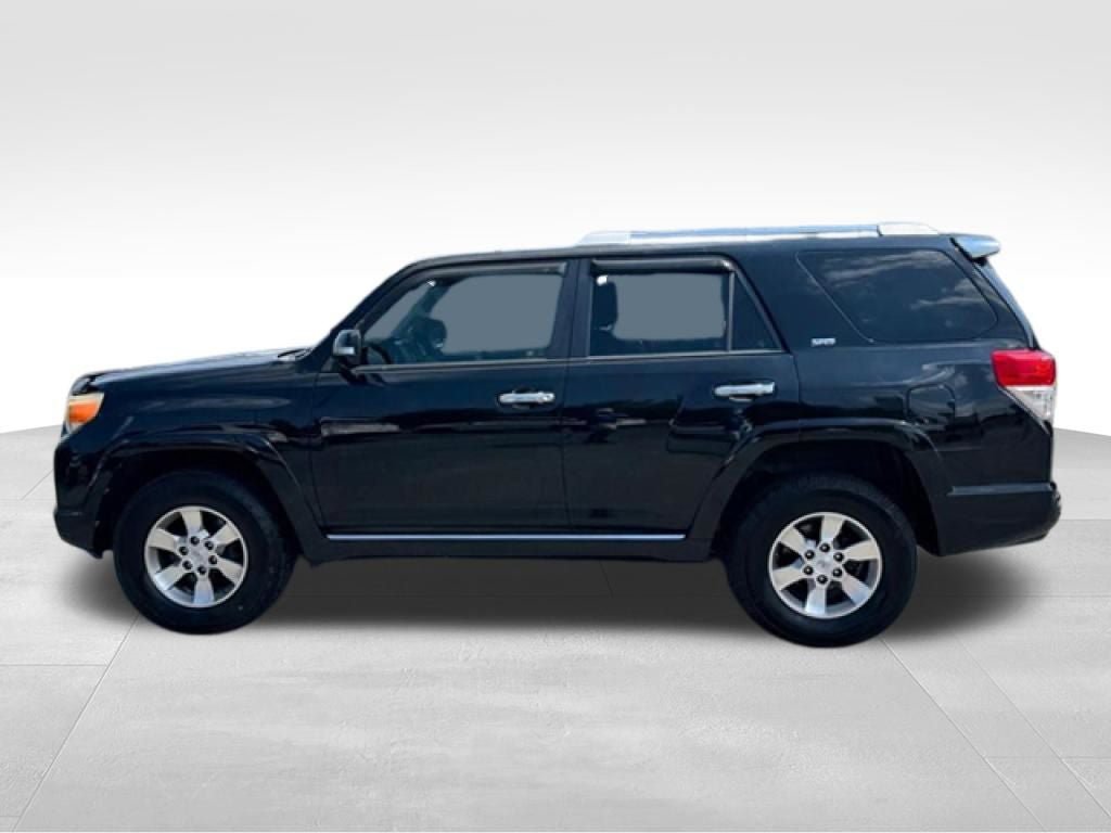 Used 2012 Toyota 4Runner SR5 w/ Premium Pkg AWD/4WD image 2