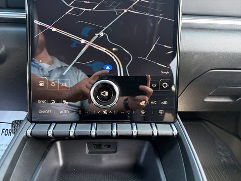 Used 2026 GMC Terrain Elevation w/ Elevation Premium Package AWD/4WD image 26