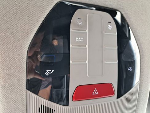 Used 2025 Kia K4 FWD image 17