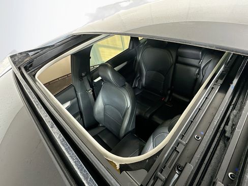 Used 2019 INFINITI QX50 Luxe w/ Navigation Package image 21